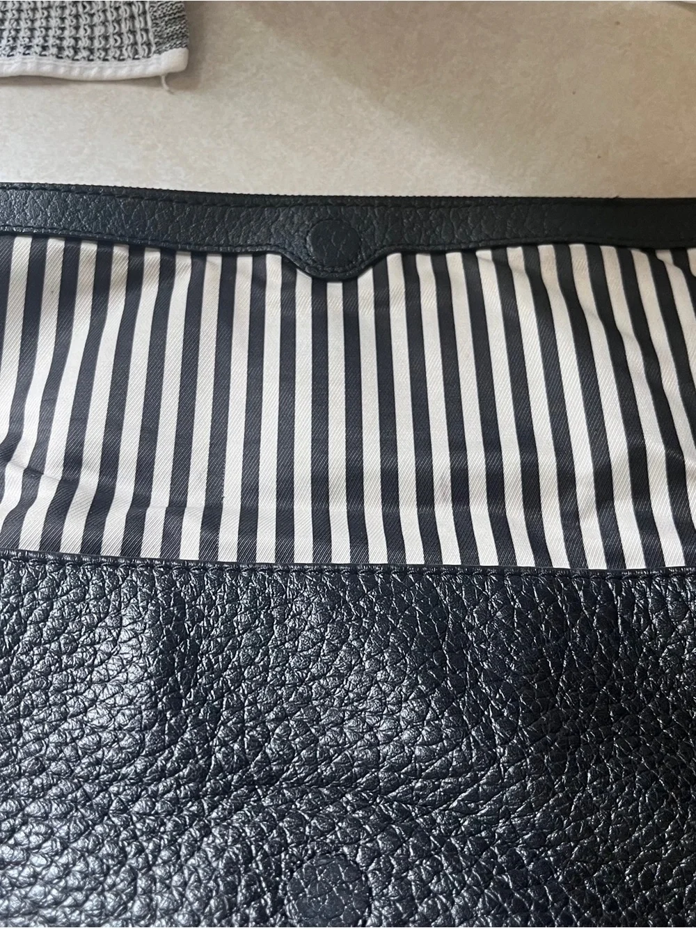 Kate Spade Black Pebbled Leather Cobble Hill Marsala Crossbody Clutch Bag